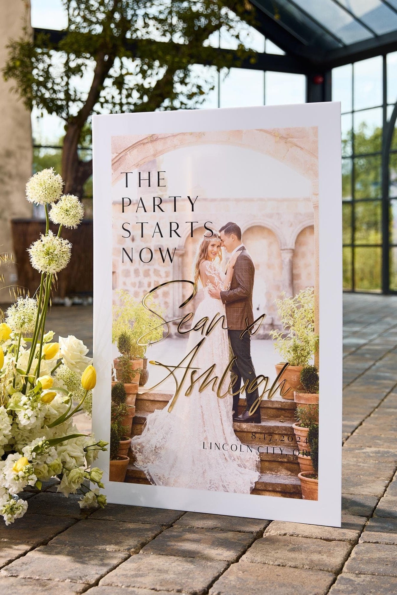 Custom photo wedding welcome sign with 3D gold mirror names.