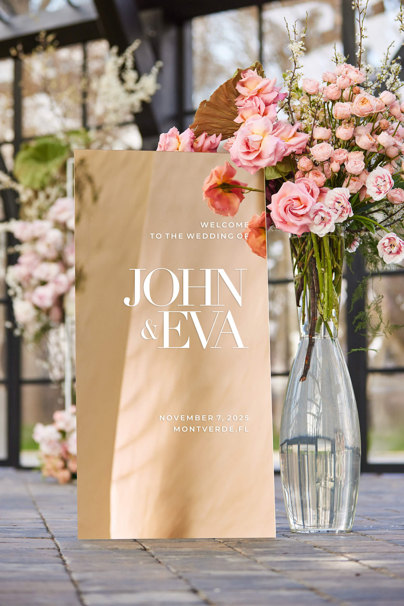 Elegant wedding signage design in high-gloss gold mirror acrylic